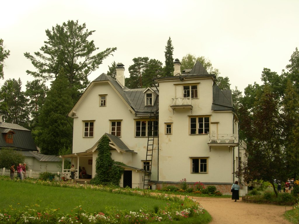 Polenov museum-estate